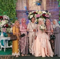 Mereka adalah Chairun Nisya Aziz dan Joko Widodo yang melangsungkan pernikahan di Bangkalan, Madura pada Minggu (18/3/2018) Foto: Instagram