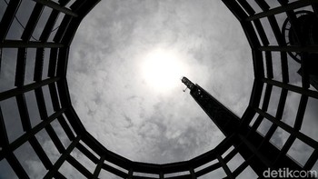 Hari tanpa bayangan menyambangi Indonesia, juga pada Maret lalu. Foto: Muhammad Ridho