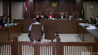 Saran yang dimaksud yaitu agar dapat menang lelang proyek Pelabuhan Pulang Pisau, Kalimantan Tengah.