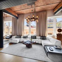 Apakah Zayn Malik membeli penthouse baru demi bisa move on dari Gigi Hadid? Tidak ada yang tahu. Tapi dengan tinggal di penthouse mewah dengan berbagai fasilitas, tentu akan membuatnya lebih nyaman dan meningkatkan mood positif. Foto: Dok. Stribling Marketing Associates