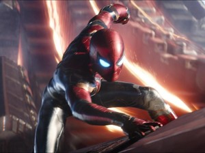 Tom Holland Merasa Seperti Adik Bungsu Robert Downey Jr