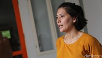 Ia pernah mendapat tindakan pelecehan oleh pemotor sampai ada pria yang mengeluarkan alat vitalnya dan masturbasi di depannya. Foto: Hannah Al-Rashid / Hanif Hawari