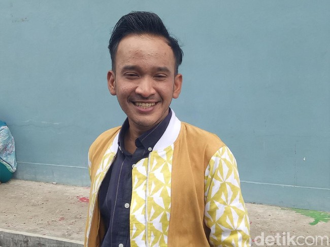 Ruben Onsu Bisa Ubah Bentuk Merek Geprek Bensu Sesuai Sertifikat