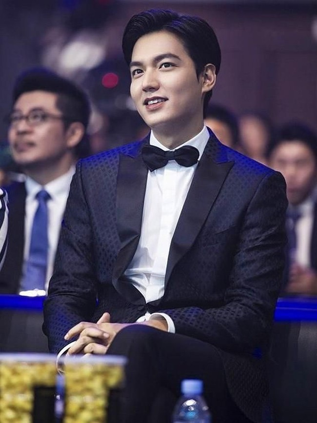 Saat SMA, Lee Min Ho terjun ke dunia hiburan. Ia menjadi model kemudian mulai menjadi aktor.  Foto: Instagram