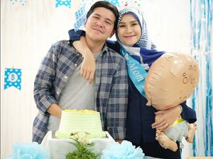 Wuih! Zaskia Mecca Rambah Bisnis Online Busana Muslim
