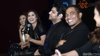 Ini adalah film horor pertama Irish. Ia mengatakan sulit dalam memerankan film tersebut. sebab harus bisa membuat penonton takut. Foto: Pool/Noel/DetikFoto.