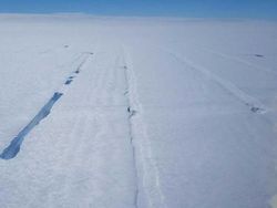 Antartika dan Misteri Sinar Kosmis yang Pusingkan NASA