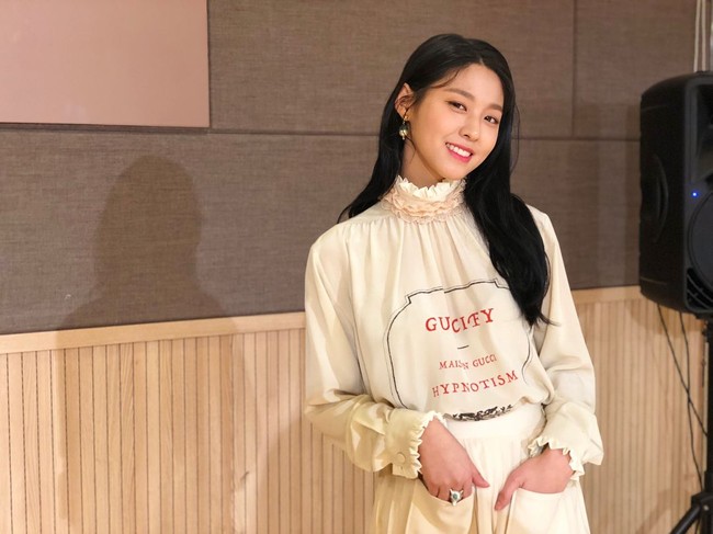 Wanita dengan nama asli Kim Seol Hyun itu pun sempat bermain di sejumlah drama. Salah satunya adalah drama berjudul Orange Marmalade yang tayang 2015.  Foto: dok. Instagram