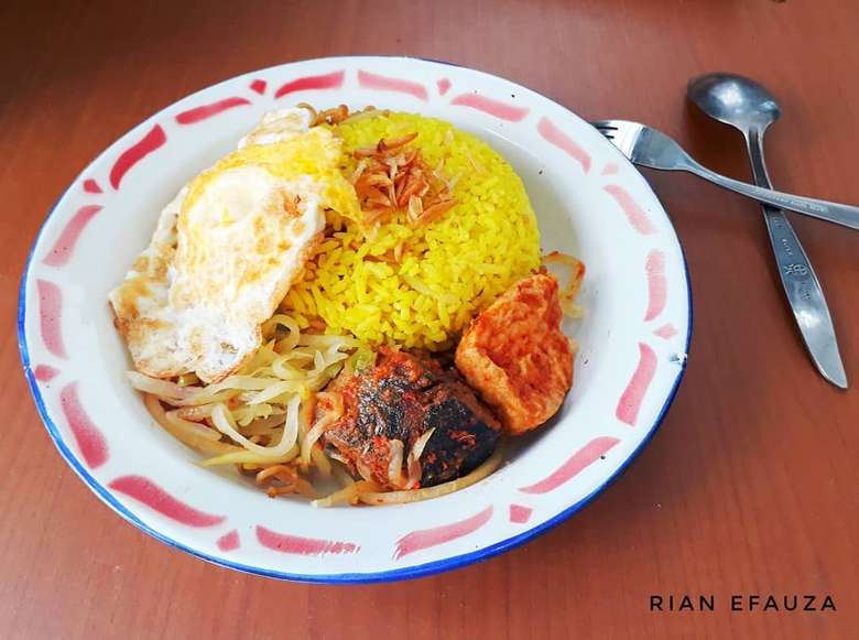 Download Gambar Nasi Kuning Telur  Vina Gambar