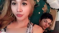 Tak hanya Choky, aktor Andrew Andika juga sempat satu ranjang dengan Lucinta Luna.  Foto: Dok.YouTube