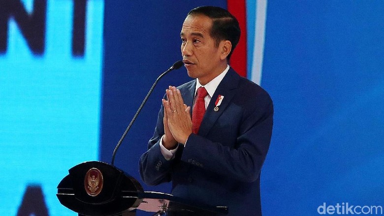 Survei Cyrus: Head to Head Jokowi 71,8% Vs Gatot 19,1% Survei Cyrus: Head to Head Jokowi 71,8% Vs Gatot 19,1%