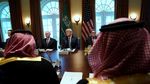 Foto: Senyum dan Tawa Putra Mahkota Saudi Saat Bertemu Trump