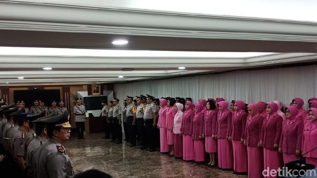 Kapolda Metro Pimpin Sertijab Kapolres Jaksel dan Tangsel