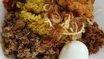Sedap! Makan Siang dengan 10 Nasi Kuning Berlauk Komplet dari Netizen