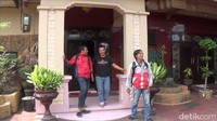 Mujiono sempat diperiksa polisi sebagai saksi. Kasus ini kini ditangani Polres Tulungagung. (Foto: Adhar Muttaqin/detikcom)