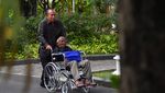 Foto: Hangat Pertemuan Jokowi dengan Nyak Sandang