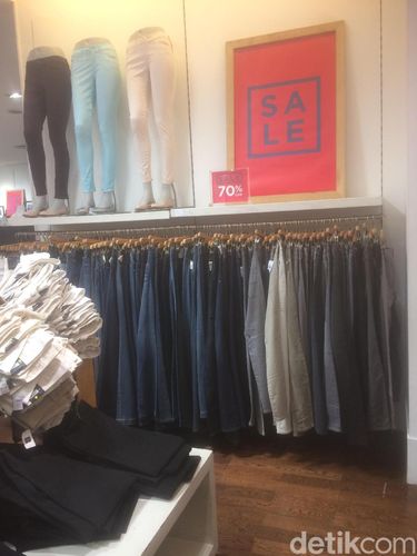 Gap Diskon Hingga 70%, T-shirt Mulai dari Rp 49 Ribu