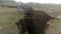 Lempeng pertama adalah lempeng Nubia yang mencakup sebagian besar benua, sedangkan lempeng kedua adalah lempeng Somalia dengan luas wilayah lebih kecil.  (Foto: Dok. Edward Kiplimo via Standard Digital Kenya)