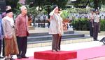Foto: Kapolri Sambut Megawati dengan Karpet Merah