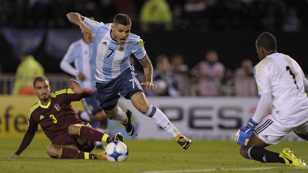 Mauro Icardi dianggap pantas menggantikan posisi Lanzini di timnas Argentina.