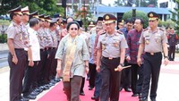 Megawati ditemani oleh anggota Dewan Pengarah BPIP Try Sutrisno. PFoto: dok. Polri