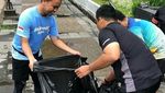Asyiknya Plogging di Berbagai Kota, Olahraga Plus Pungut Sampah Bareng