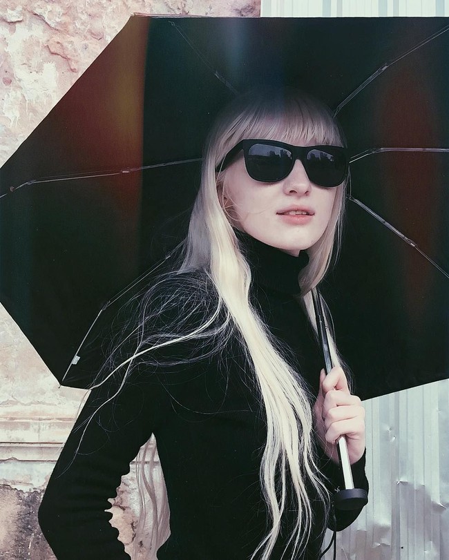 Keunikan yang dimiliki gadis berusia 21 tahun ini pun membuatnya tampak menarik. Foto: Instagram