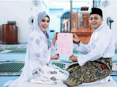 Akad pernikahan Badriyah dan 