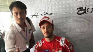 Pria Kebumen Perawat Helm Dovizioso