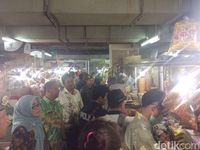 Sidak bahan baku makanan di Pasar Mayestik, Jakarta Selatan
