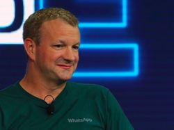 Momen Brilian Mark Zuckerberg Caplok WhatsApp dan Instagram