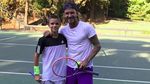 Sporty Banget! Gaya Romeo Beckham yang Doyan Olahraga