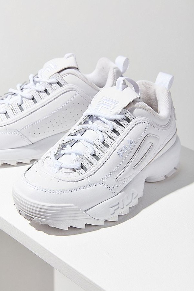sneakers tinggi