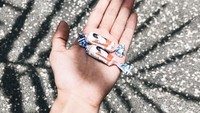 Masih ingat permen jadul ini? Permen susu dengan logo kelinci yang bikin nostalgia. Kalo  kata Sekala, ini permen ‘shosho’ / sini dehhh yuk ngobrol ini itu, ah ilah bayi!, tulis Ayudia. Foto: Instagram ayudiac