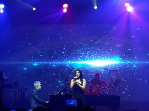 Konser David Foster and Friends di Surabaya Bikin Meleleh