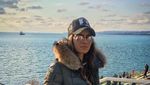 Foto: Gaya Liburan Si Pacar Cantik Mesut Ozil
