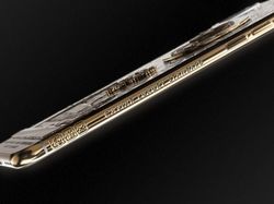 iPhone X Seharga Rp 68 Juta, Berlapis Emas Berwajah Putin