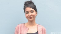 Dita Anggraeni makin manis aja nih. Foto: Noel/detikHOT
