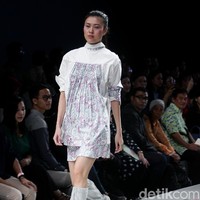 Fashion show karya delapan desainer lokal dengan mengangkat tema My Little Pony di Plaza Indonesia Fashion Week 2018, Jakarta. Rabu [21/3/2018]. [Foto: Mohammad Abduh/Wolipop]