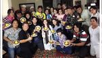 Ely Sugigi Mpok Ely Makin Eksis, Ini Gaya Makannya yang Seru