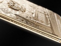 iPhone X Seharga Rp 68 Juta, Berlapis Emas Berwajah Putin