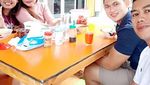 Ely Sugigi Mpok Ely Makin Eksis, Ini Gaya Makannya yang Seru