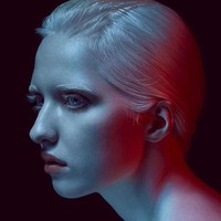 Namun, siapa sangka kelainan yang dimiliki gadis asal Rusia ini disebut unik dan membuatnya sukses menjadi model. Foto: Instagram