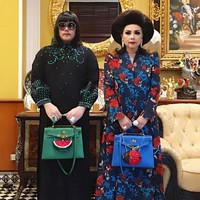 Dalam kesehariannya, Peepy selalui berpergian bersama sang ibu. Sebelumnya dia merupakan mantan editor dan pemilik majalah Hi!. Dia juga kerap menjadi co-host acara televisi. Peepy merupakan satu dari tiga anak laki-laki Mother Lee. Foto: Instagram/peepy_and_mother_lee