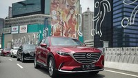 Semua fitur keamanan yakni Adaptive LED Headlamp (ALH), Lane-keep Assist System (LAS), sampai Blind Spot Monitoring (BSM) bekerja optimal, pengendaranya dapat mengantisipasi bilamana ada suatu yang tidak beres dekat kendaraannya. Foto: Mazda