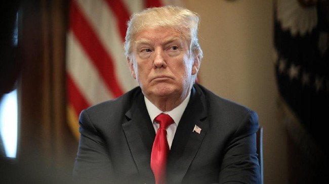 Trump Mau Damai dengan China, Tapi Malah Ribut dengan Iran