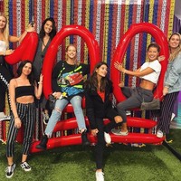 Penggemar Jelena (Justin-Selena) yang melihat kedekatan Baskin dan Justin langsung mencari Instagram sang model dan memenuhinya dengan komentar kebencian. Foto: Dok. Instagram/Baskin Champion