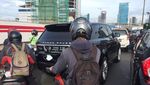 Foto: Macet Pancoran-Kuningan, Jalan Gatsu Bak Lautan Kendaraan