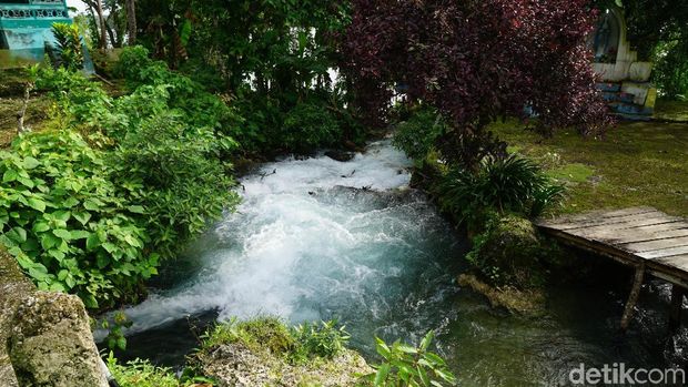 Air Terjun Langsung ke Laut, Kepulauan Kei Juga Punya!