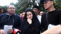 Ia meyakini bahwa ADA Tour melakukan tindak penipuan dan pihaknya yang mengungkapkan perkara di medsos merupakan buntut dari kasus yang menimpanya.  Foto: Lamhot Aritonang